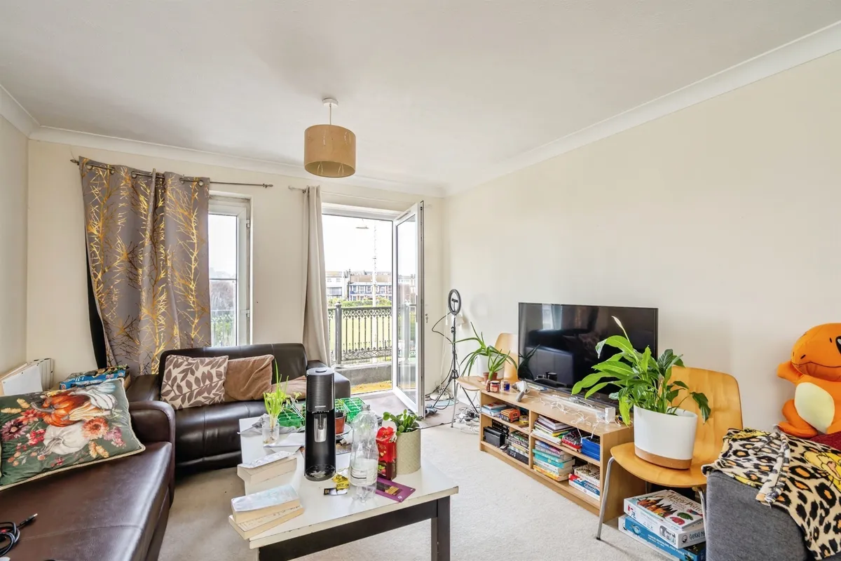 Flat Waterloo Square in Arun