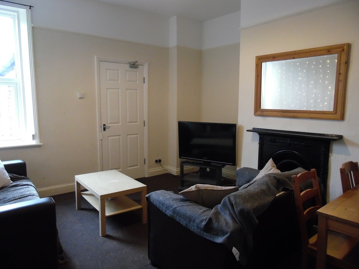 Flat Ashleigh Grove in Newcastle upon Tyne