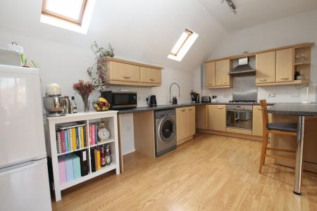 House Madden Close in Lincoln