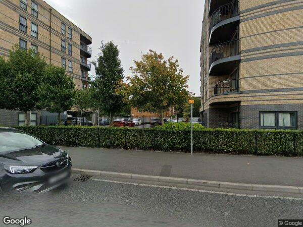 Flat Windsor Road in Slough