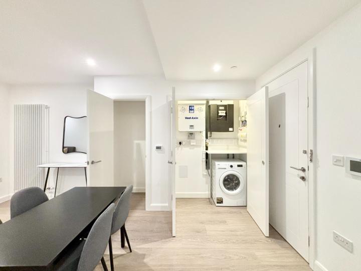 House Western Gateway in Greater London