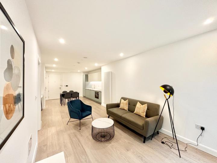House Western Gateway in Greater London