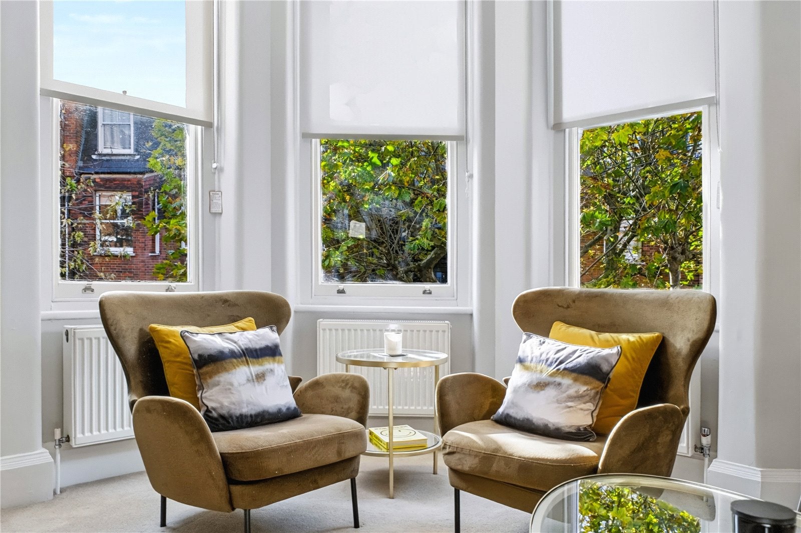 Flat Sloane Court West in Greater London