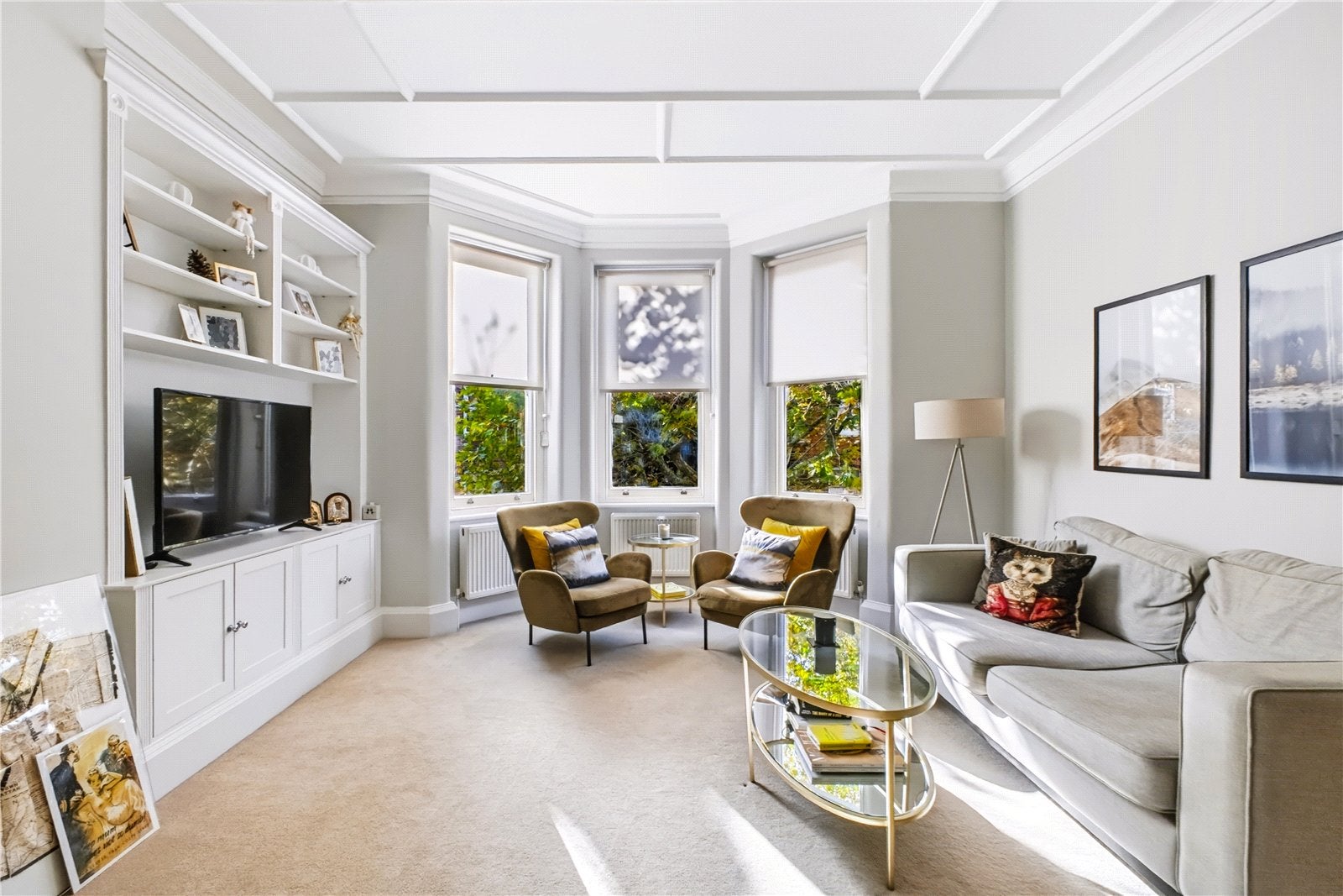 Flat Sloane Court West in Greater London