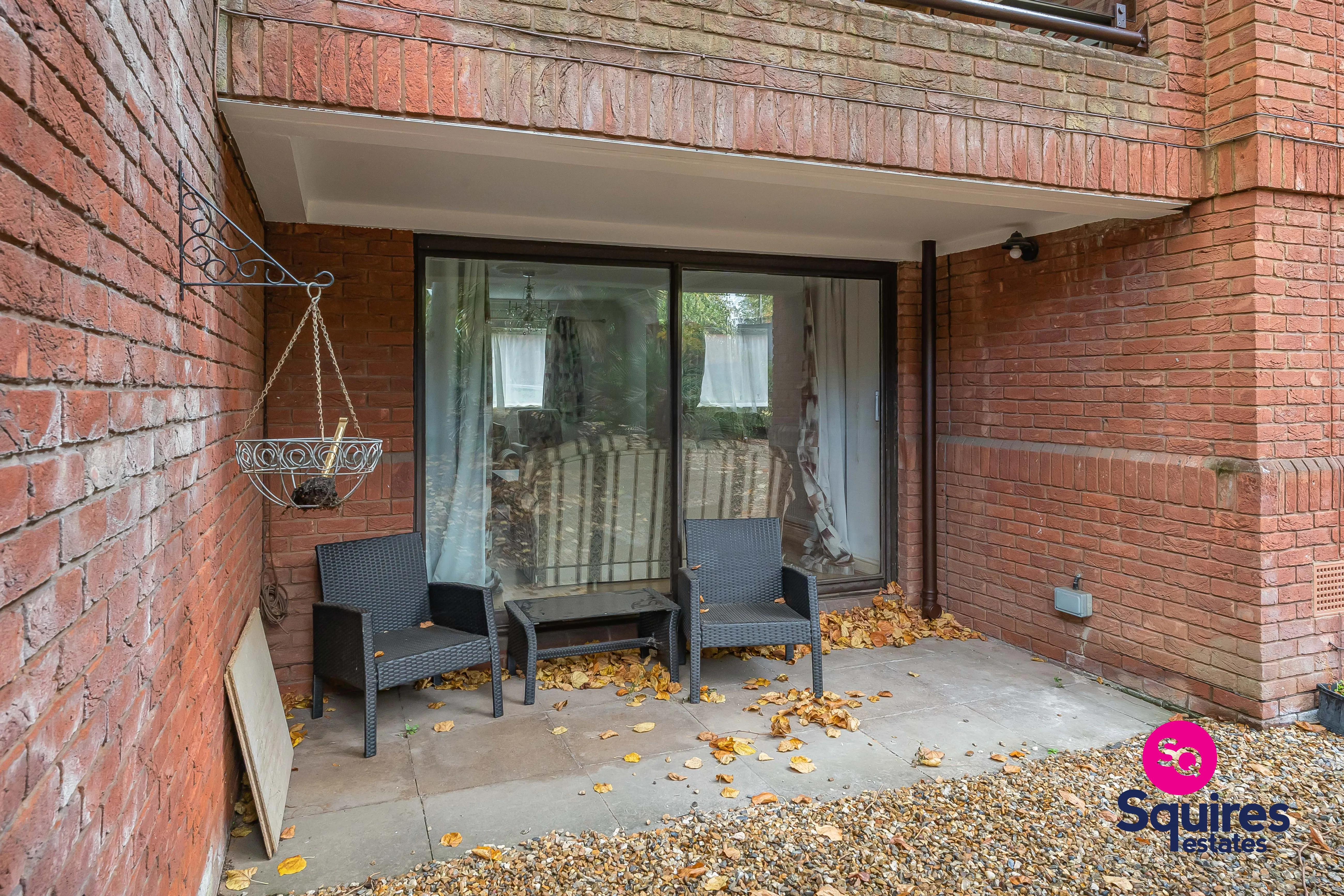 Flat Spencer Close in Greater London