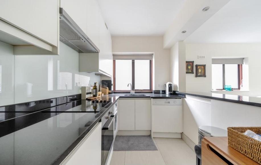 Flat St Edmund's Terrace in City of Westminster