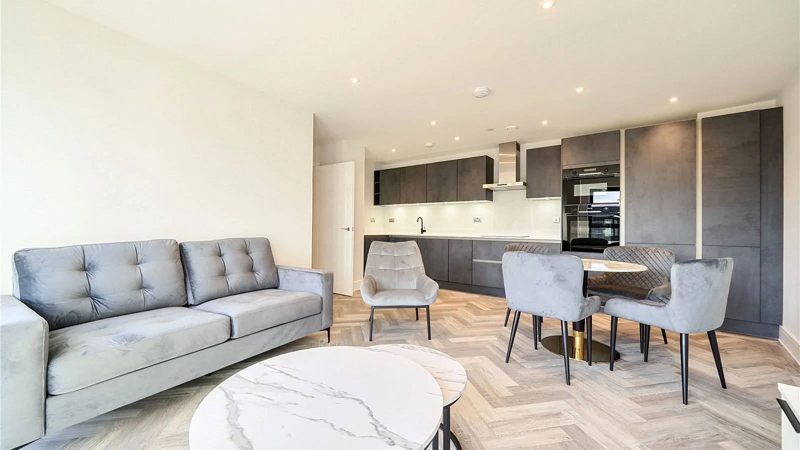 Flat Fairgreen in Greater London