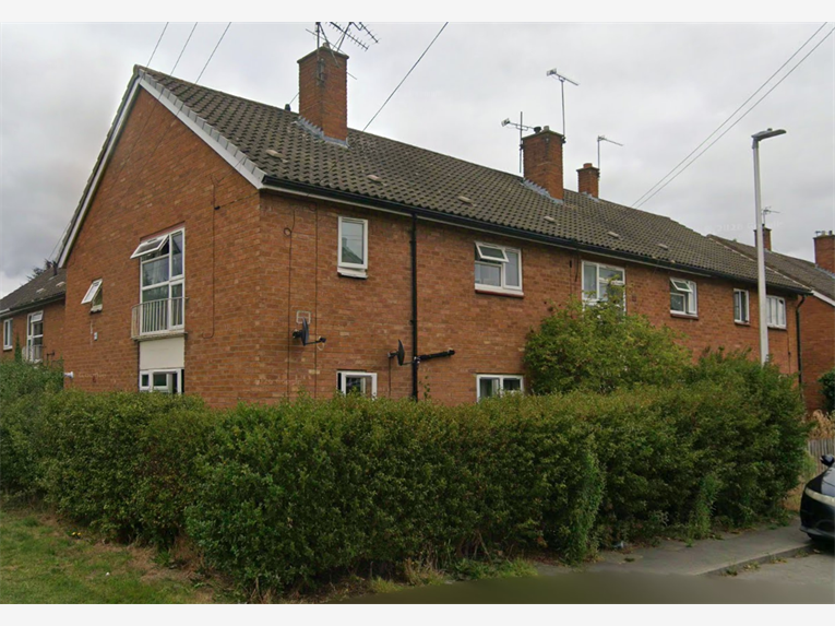 Flat Aynesworth Green in Shrewsbury