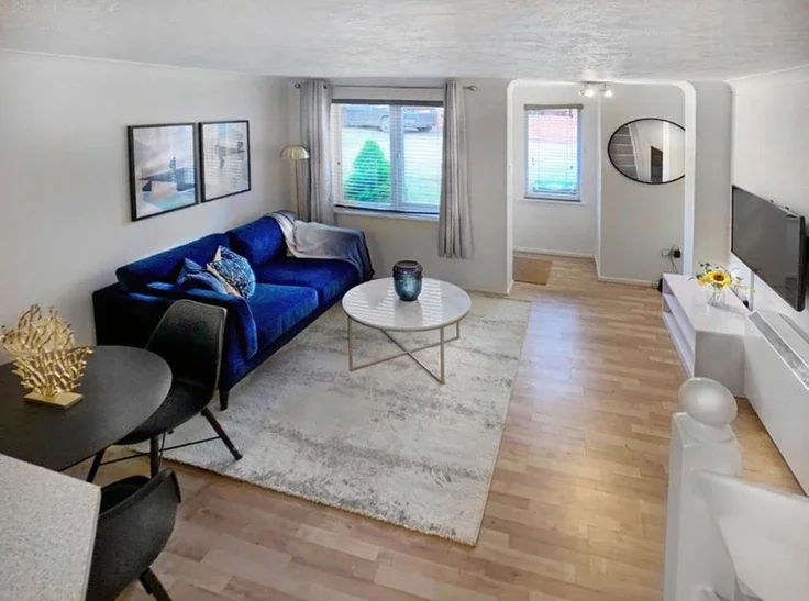 House Briar Avenue in Surrey Heath