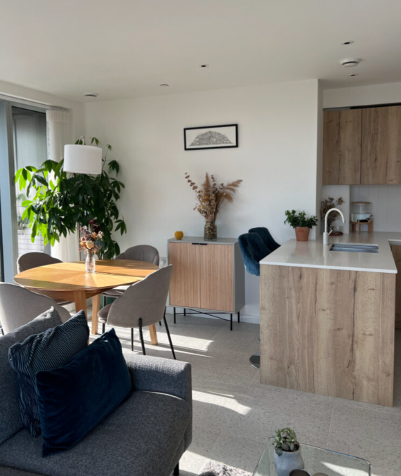 Flat Raven Row in Greater London