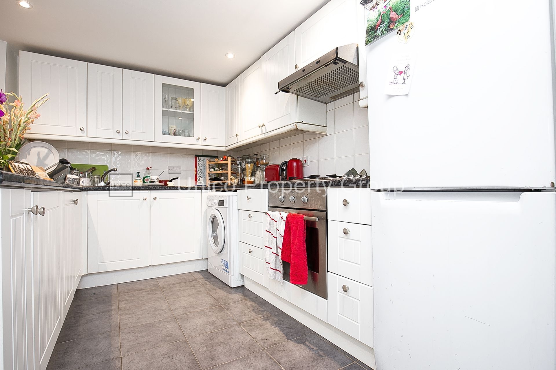 Flat Hackney Road in Greater London
