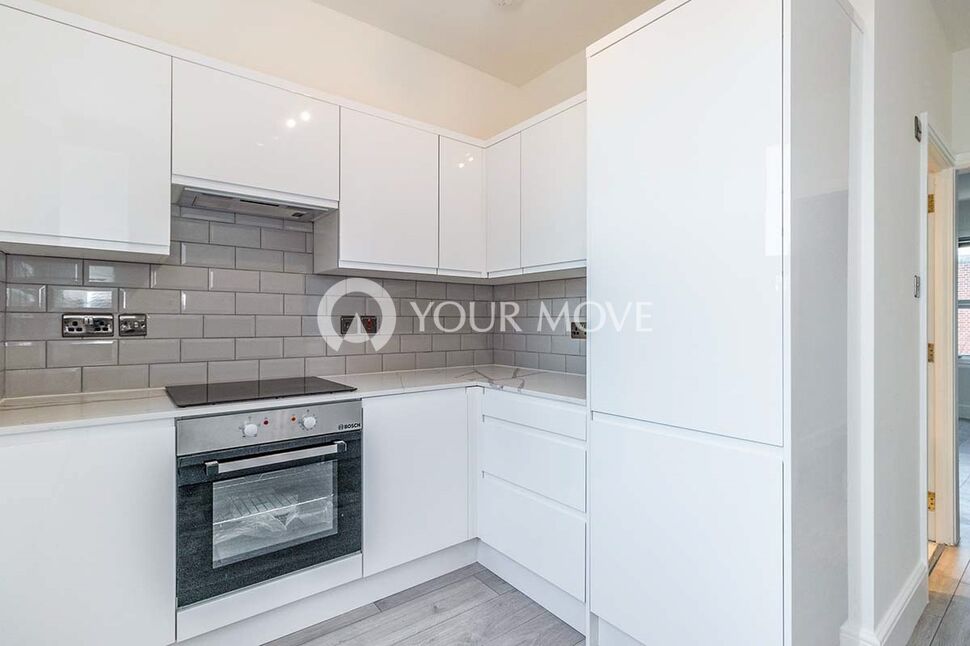 Flat Victoria Road in Greater London