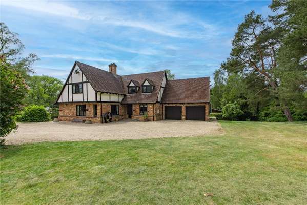 House B4494 in Newbury