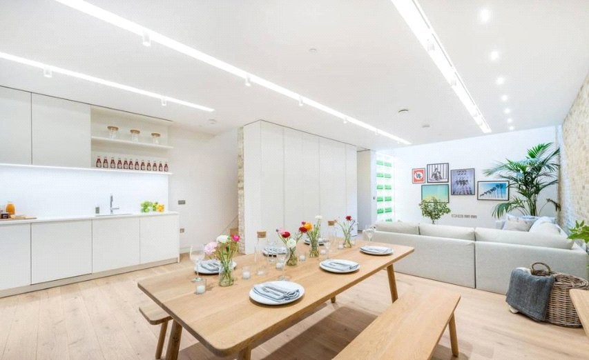 Flat Bingham Place in City of Westminster