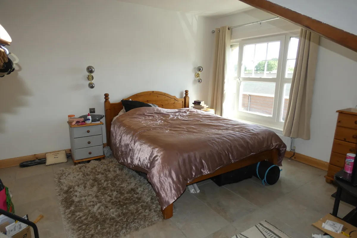 Flat Hatfield Road in St Albans