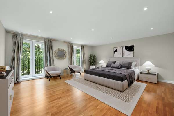 House Meadway in Elmbridge