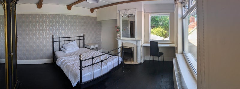 Room Kewstoke Road in Weston-super-Mare