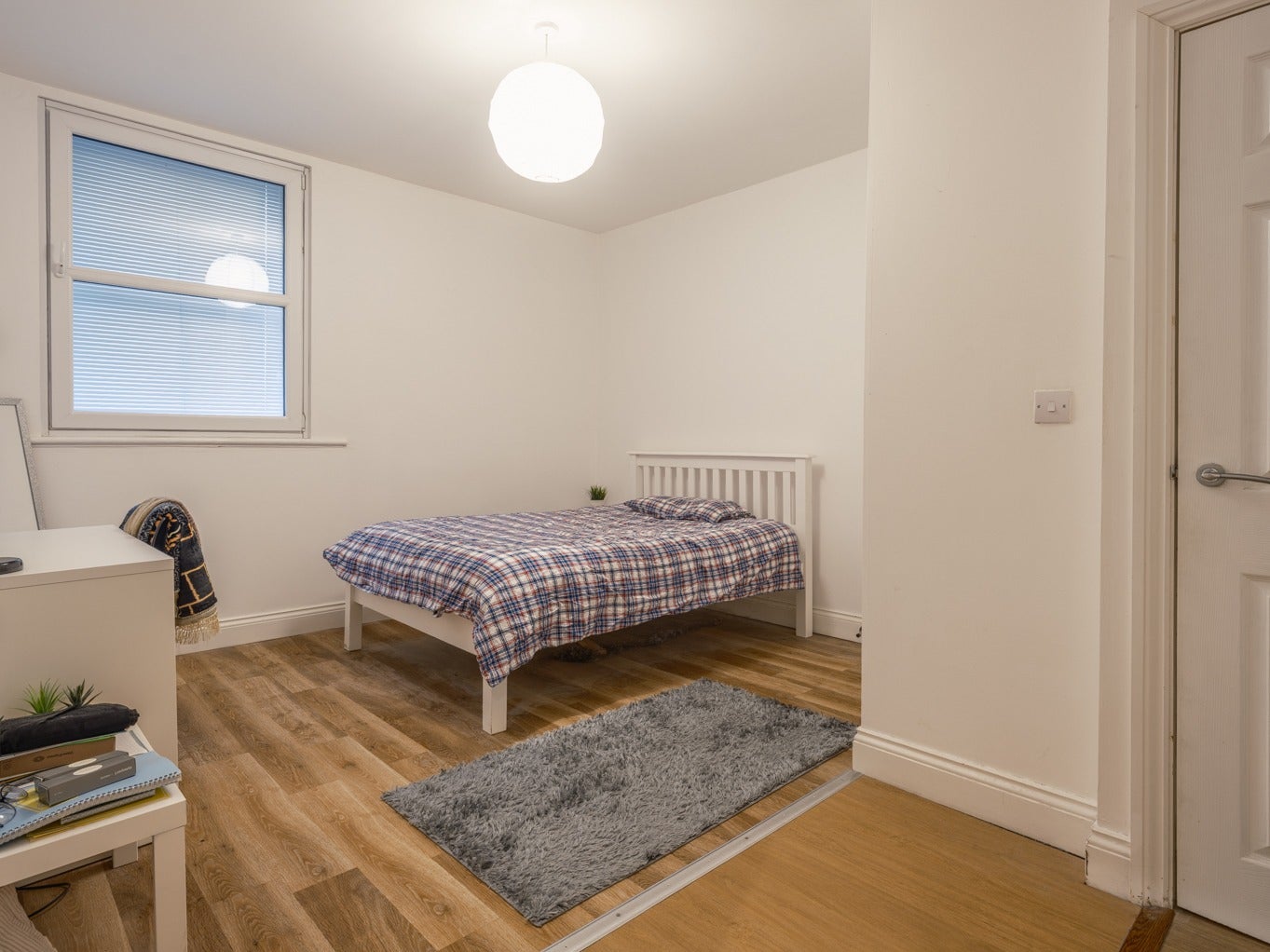 Flat Osborne Terrace in Newcastle upon Tyne