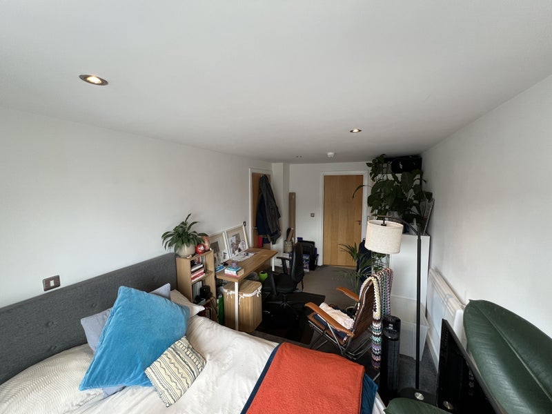 Room Chadwick Street in Leeds
