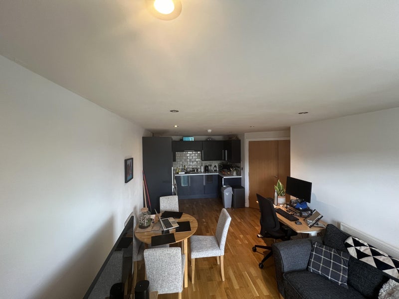 Room Chadwick Street in Leeds
