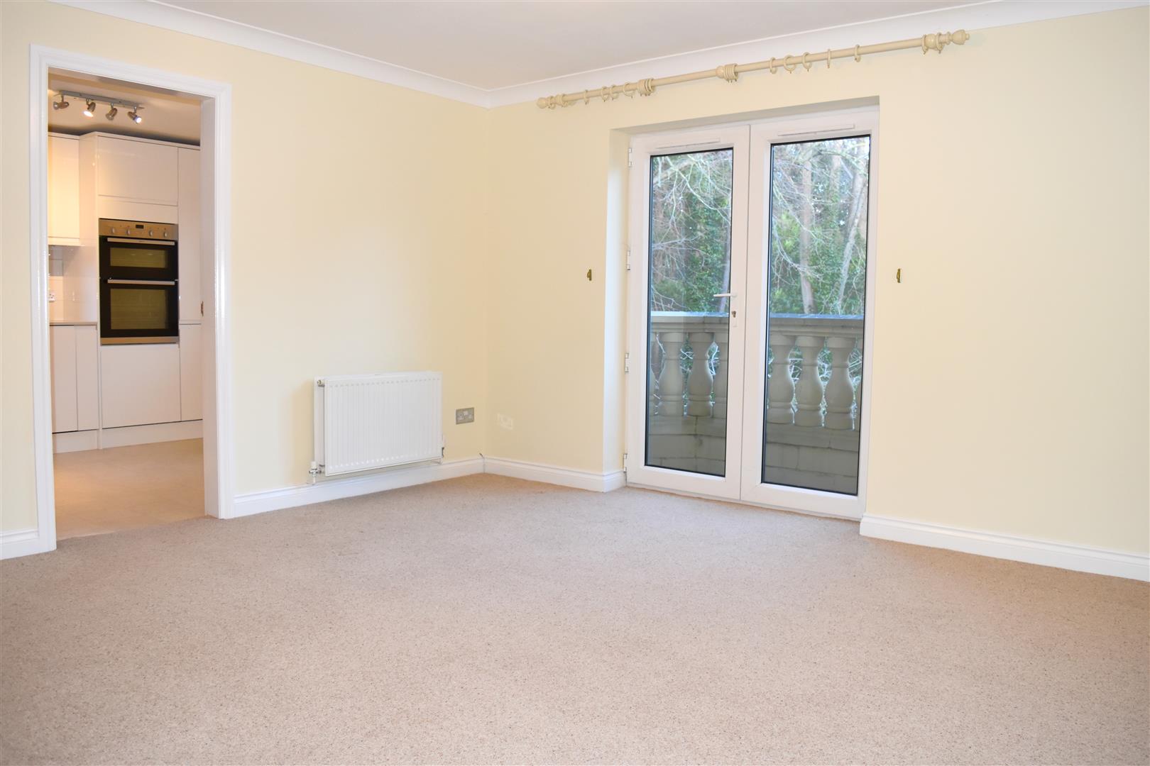 Flat Portland Crescent in Harrogate