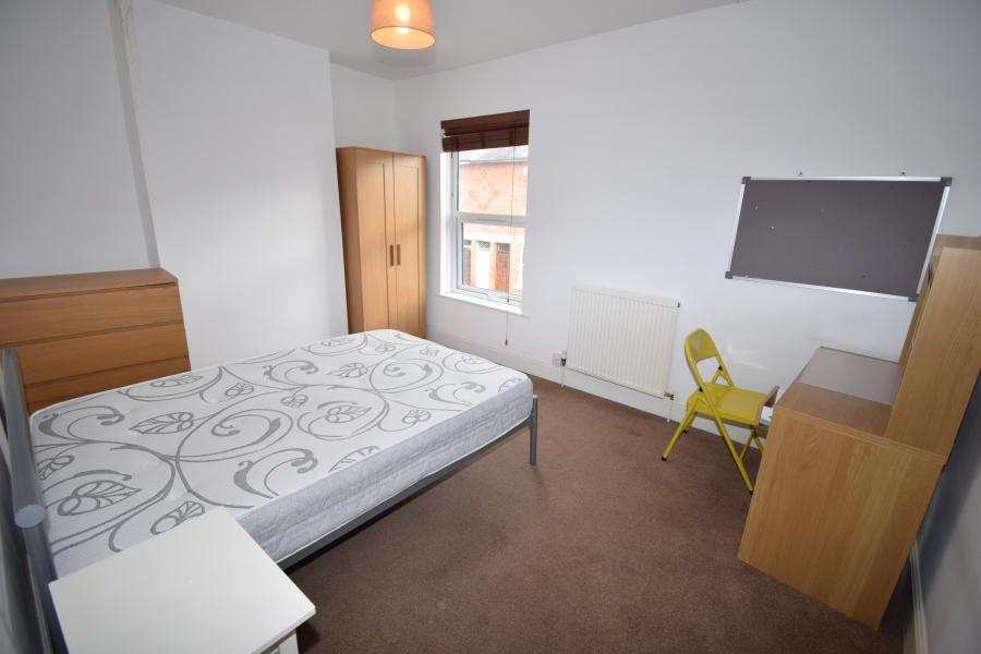 Room Leyland Street in Derby