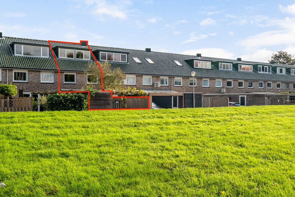 Huis Nijkampvaart 150 in Den Haag