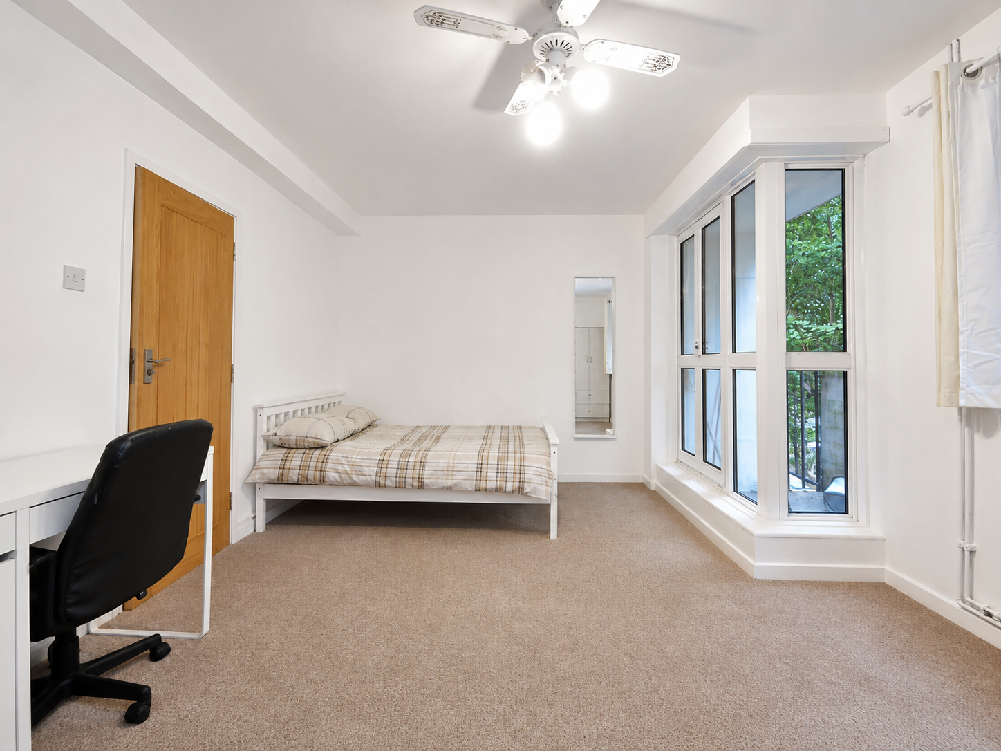 Flat Robert Street in Greater London