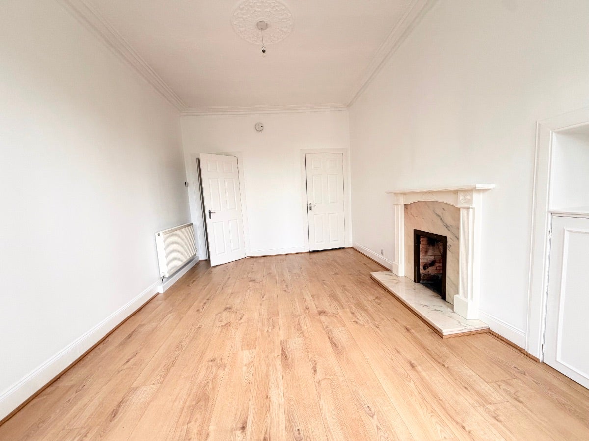 Flat Alice Street in Paisley