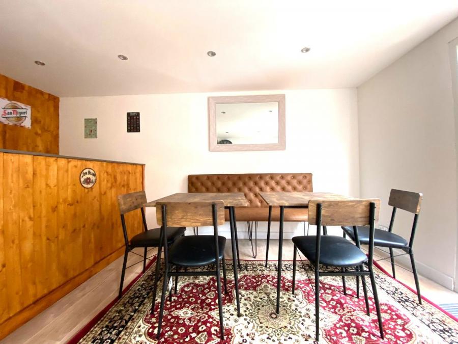 Room Guildford Road in Canterbury