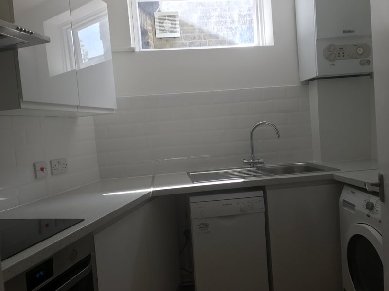 Room Sulgrave Road in Greater London