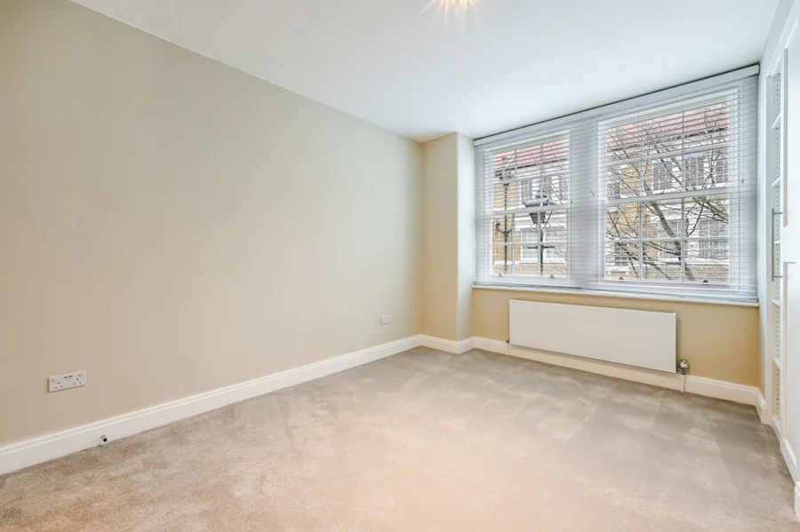 Flat Bryanston Street in London