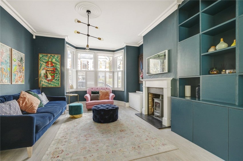 House Grasmere Avenue in Greater London