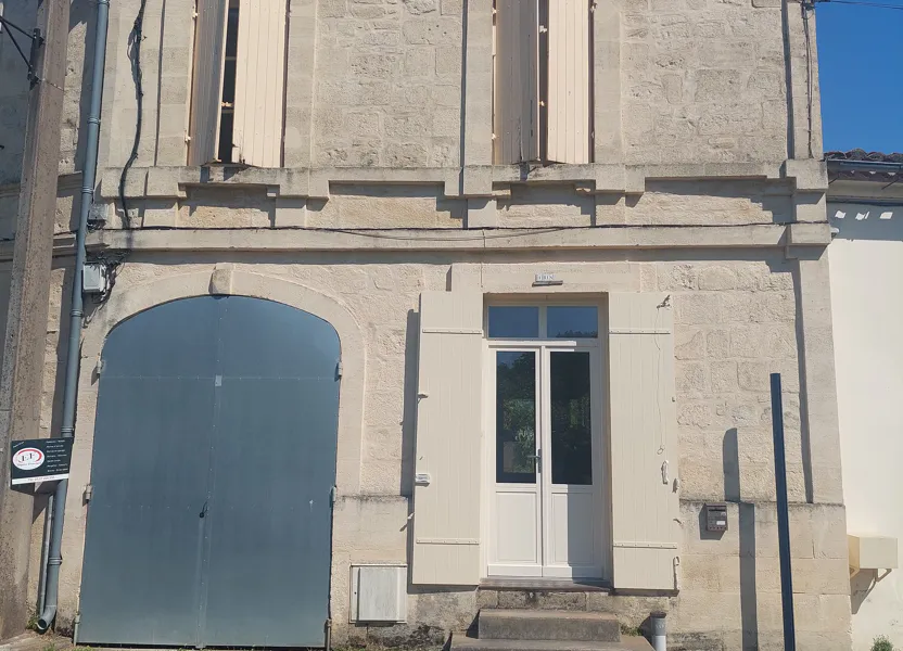 Maison Avenue d'Embeyres à Vayres