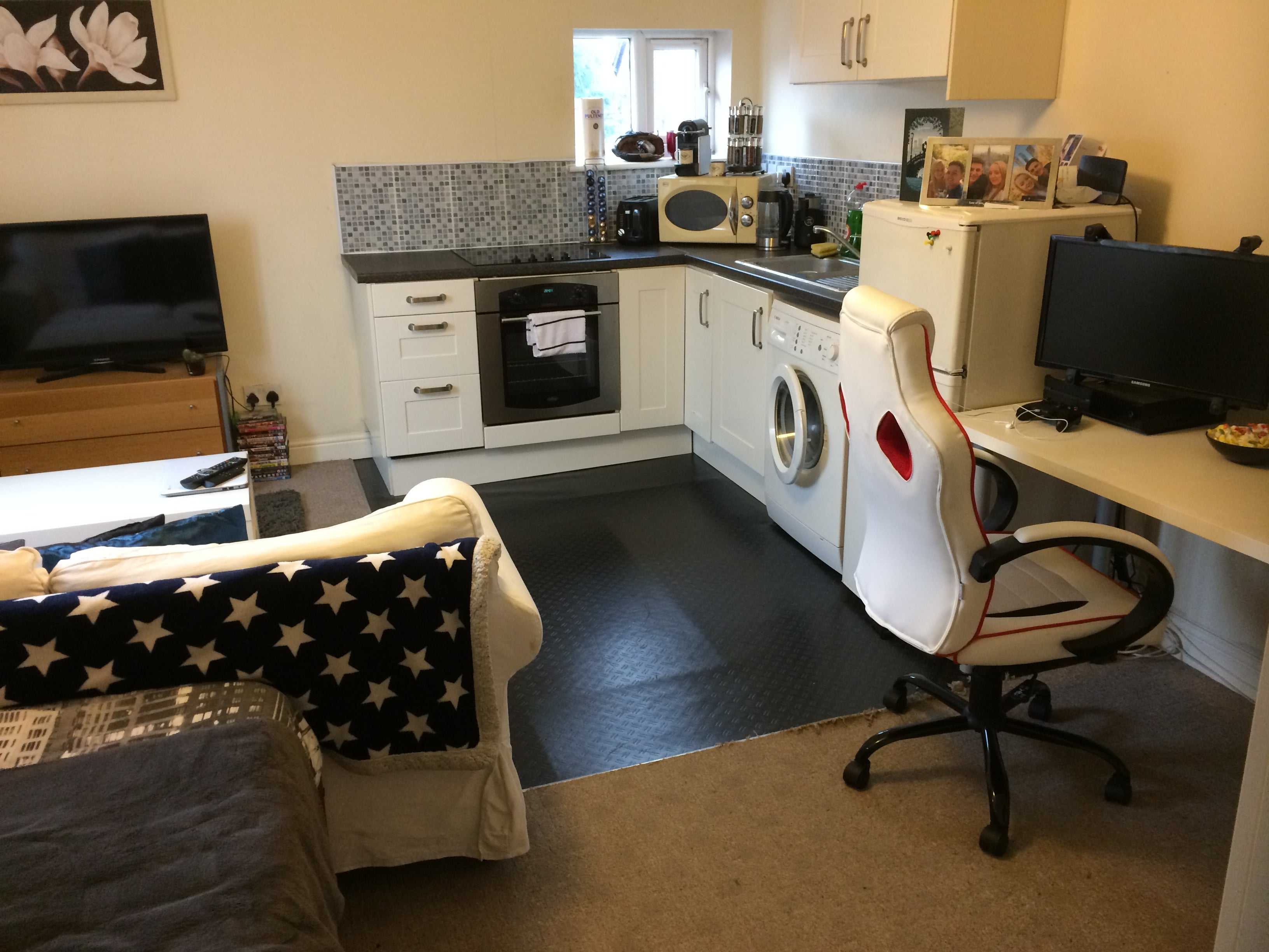 Flat Argyle Avenue in Manchester