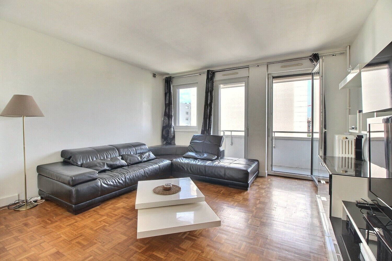Appartement Rue Raymond Ridel à Courbevoie