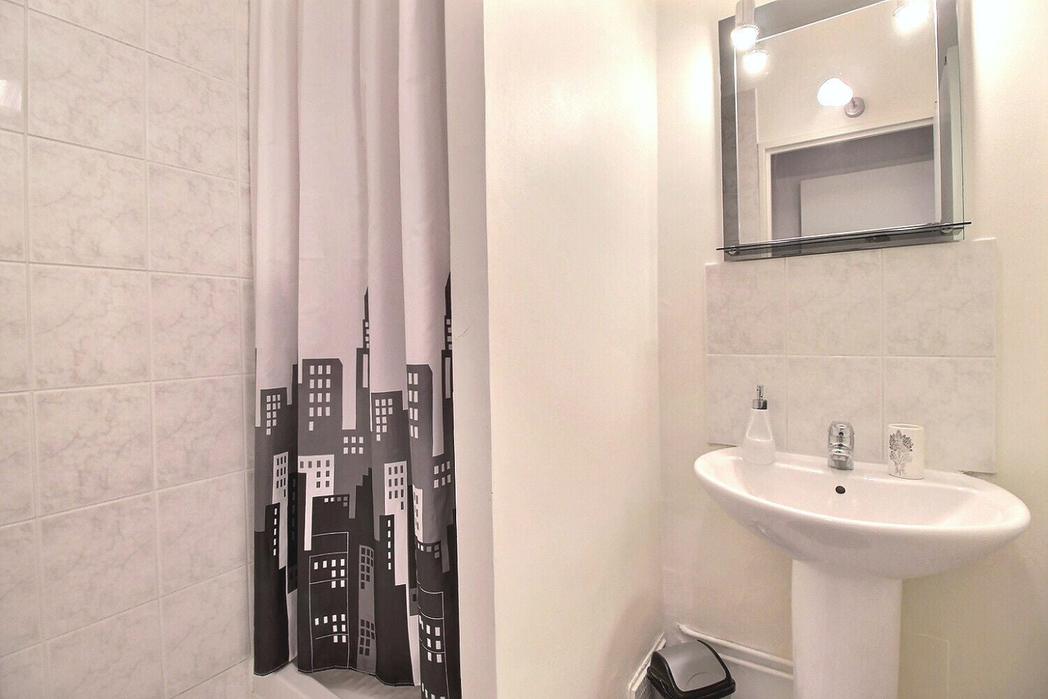 Appartement Rue Raymond Ridel à Courbevoie
