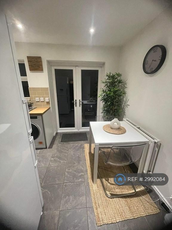 House Bronte Grove in Stoke-on-Trent