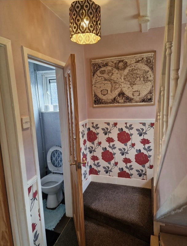 Room Harborough Avenue in Sheffield