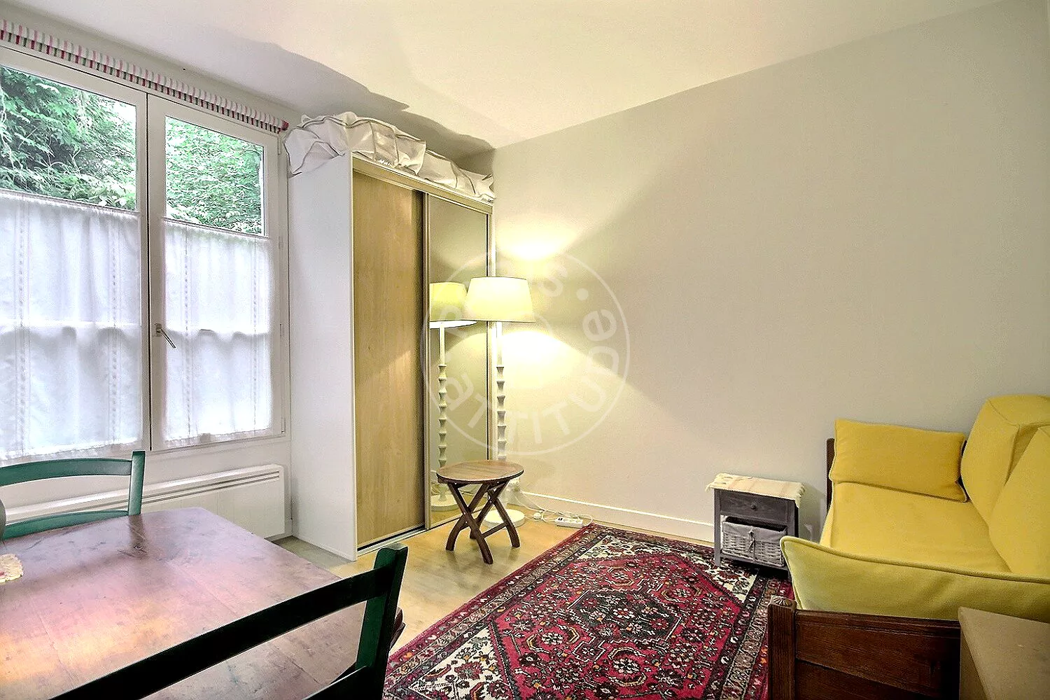 Flat Rue Laromiguière in Paris