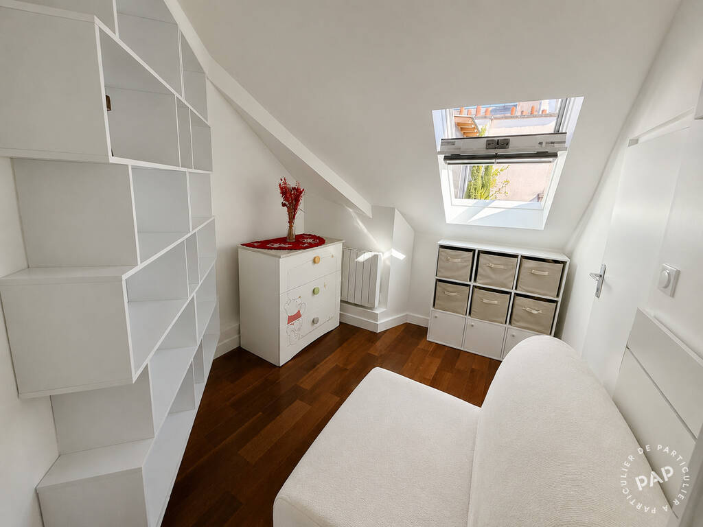 Appartement Rue de Marignan à Paris