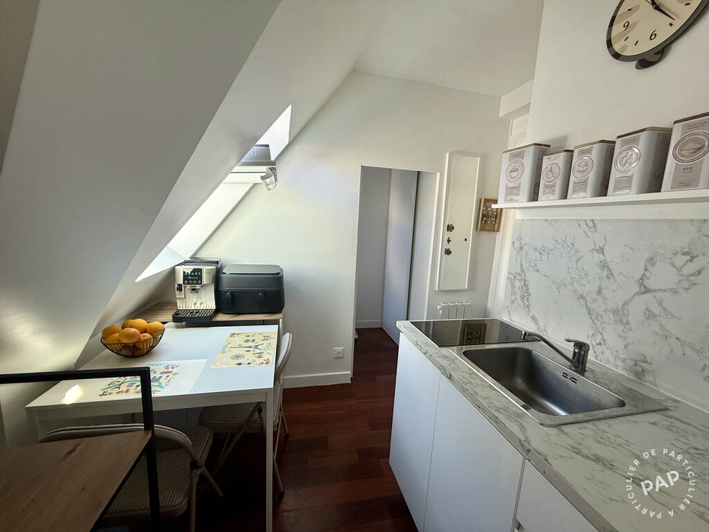 Appartement Rue de Marignan à Paris