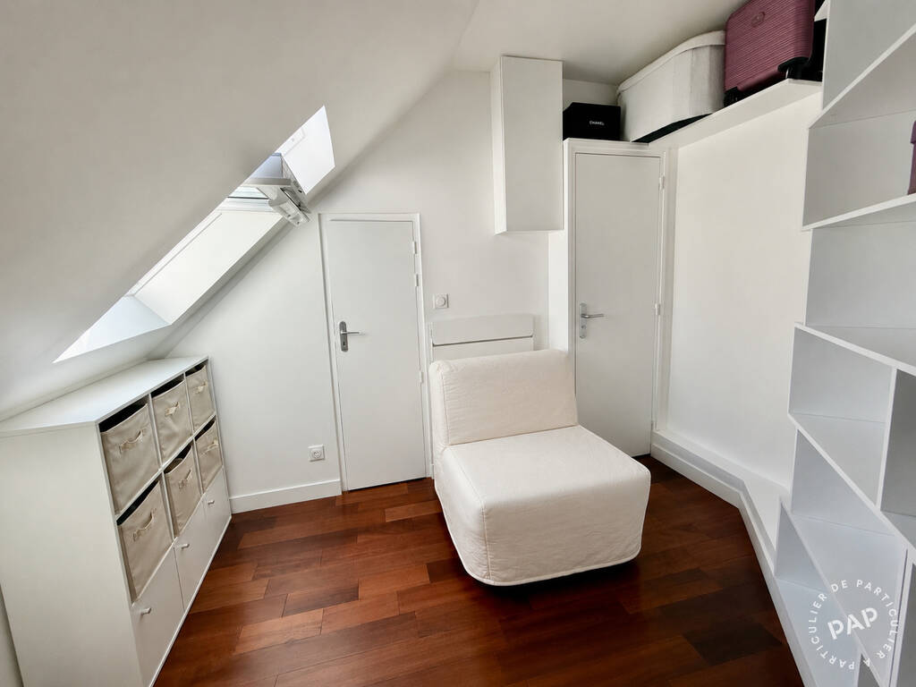 Appartement Rue de Marignan à Paris