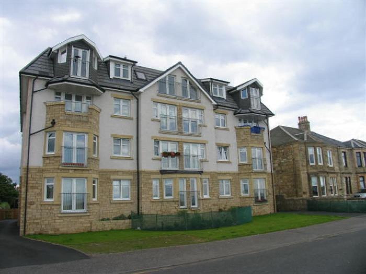 Flat Winton Circus in Saltcoats