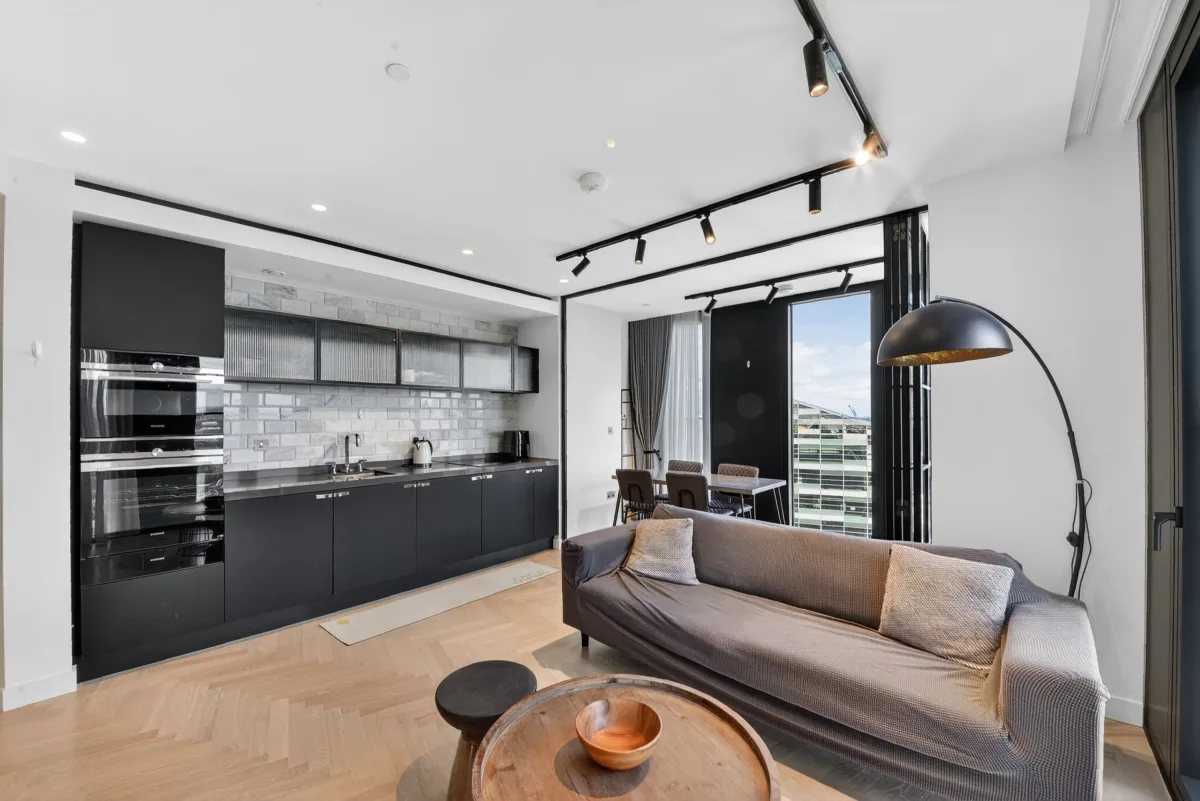 Flat Earl Street in Greater London