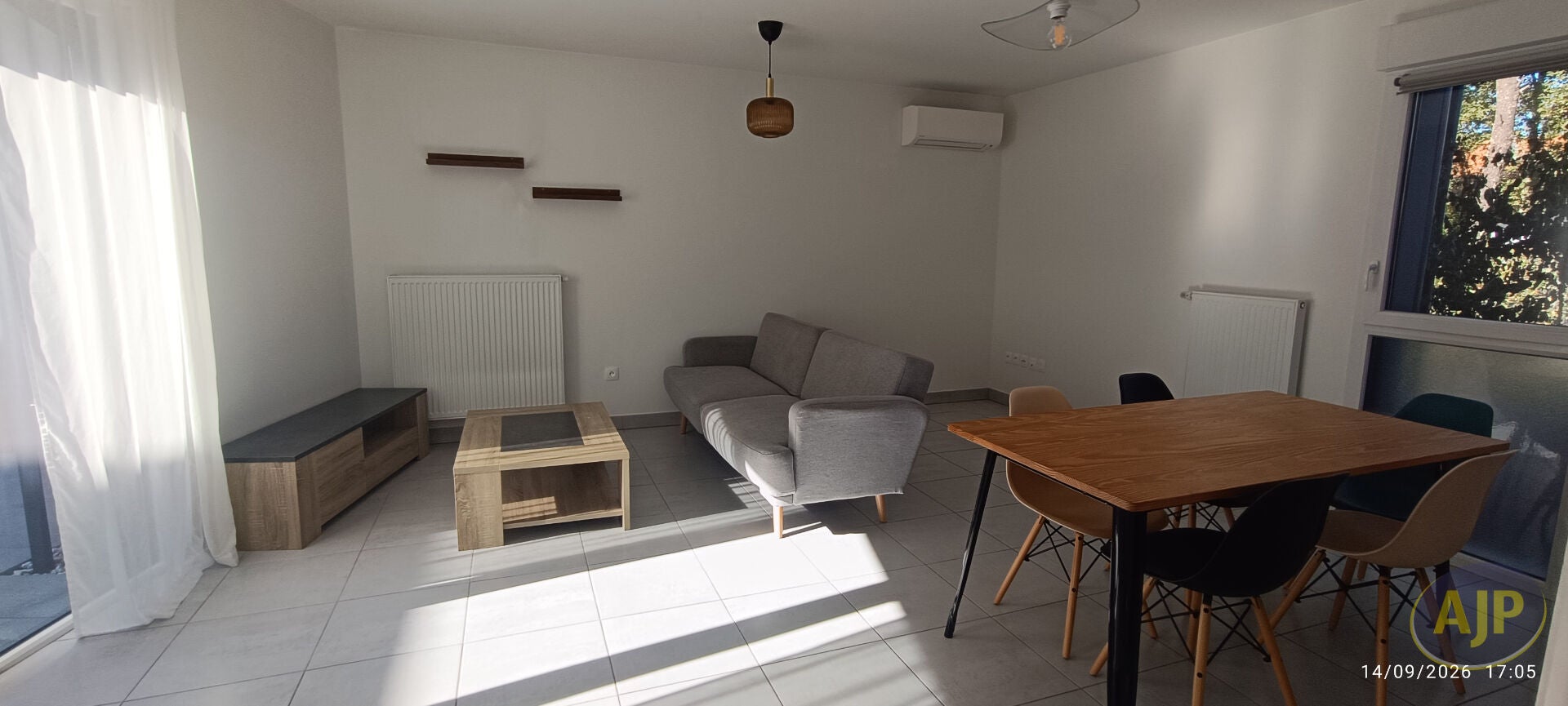 Flat Route de Sirguet in Monsac