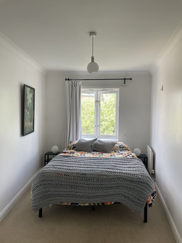 Flat Percy Circus in Greater London