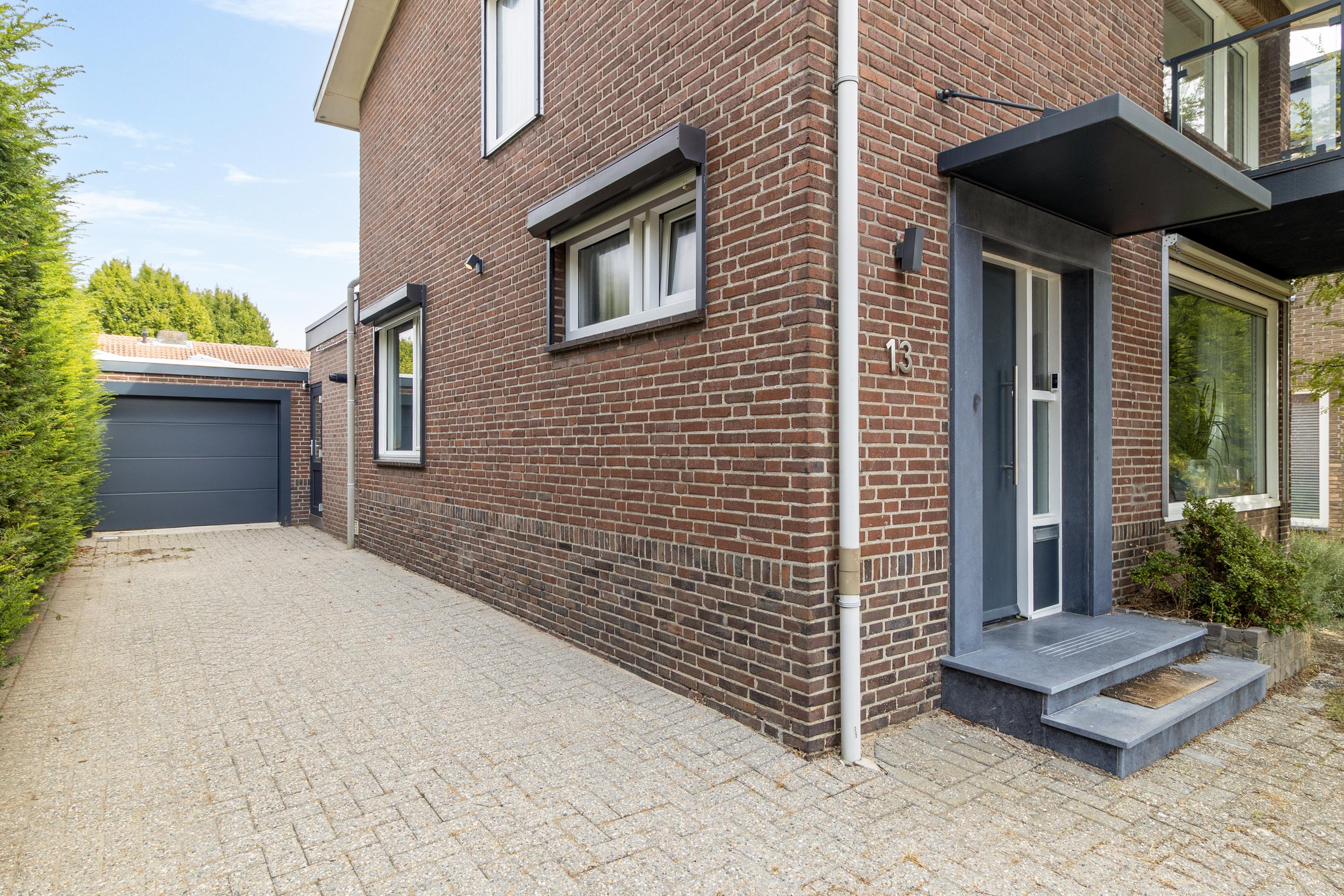 Vrijstaande woning te koop: Jasparstraat 13, Geleen
