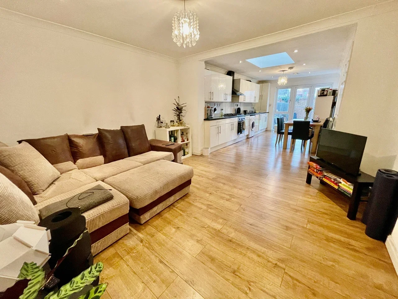 Flat Cecil Road in Greater London