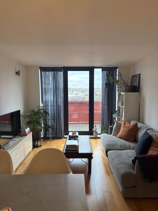 Room Barlby Road in Greater London